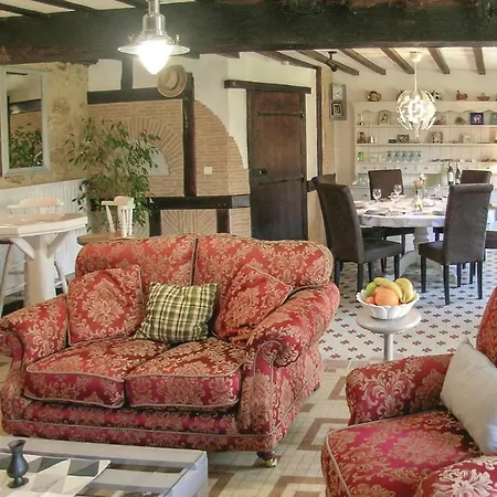 Holiday In St Martin Des Combes