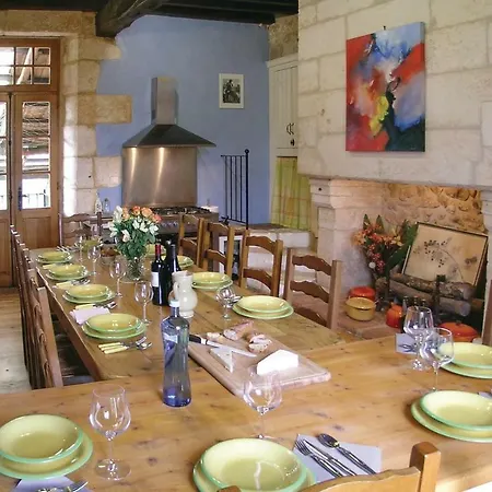 Holiday In St Martin Des Combes *